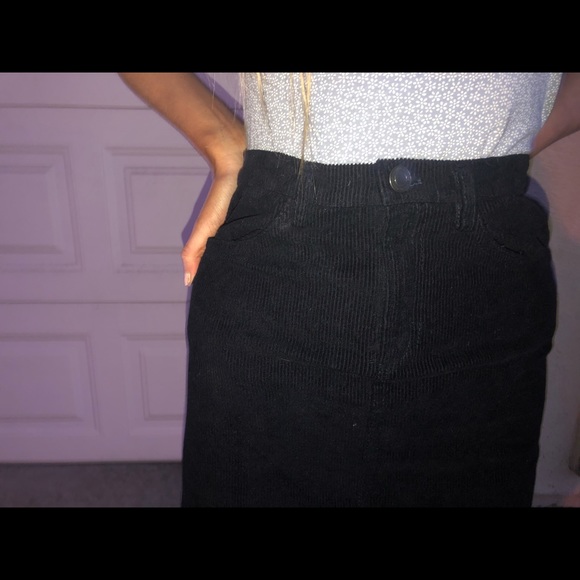 Brandy melville mini skirt - Picture 3 of 3